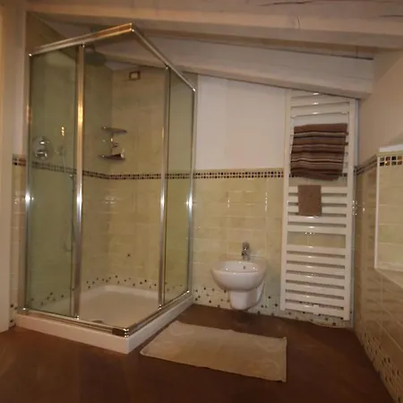 Mansarda Di Alice Apartmán *